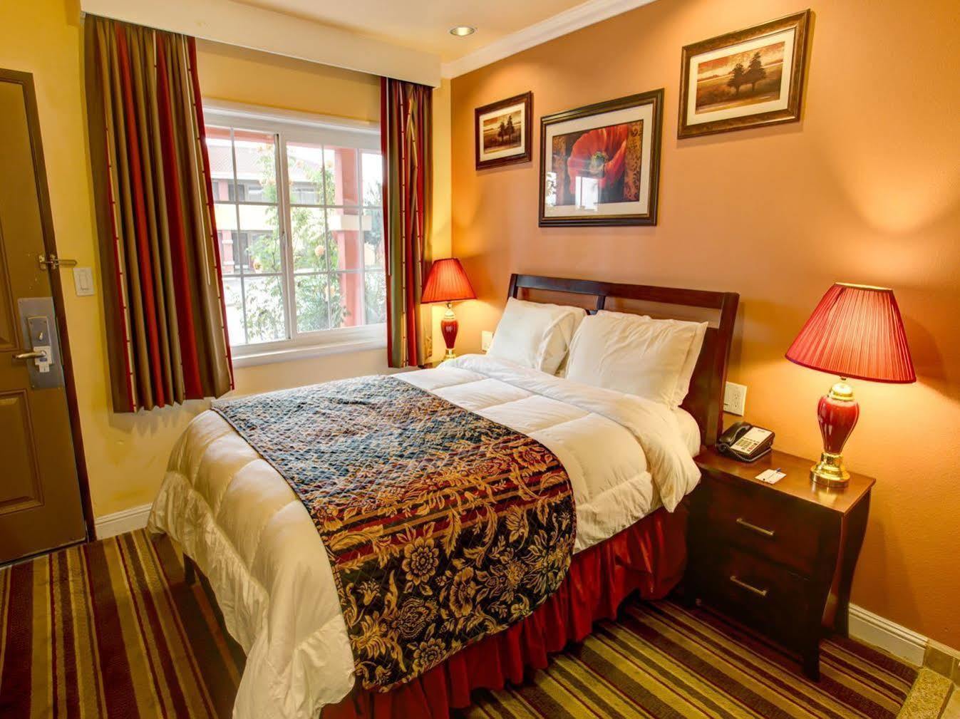 Rodeway Inn & Suites Near The Coliseum & Arena Ώκλαντ Εξωτερικό φωτογραφία
