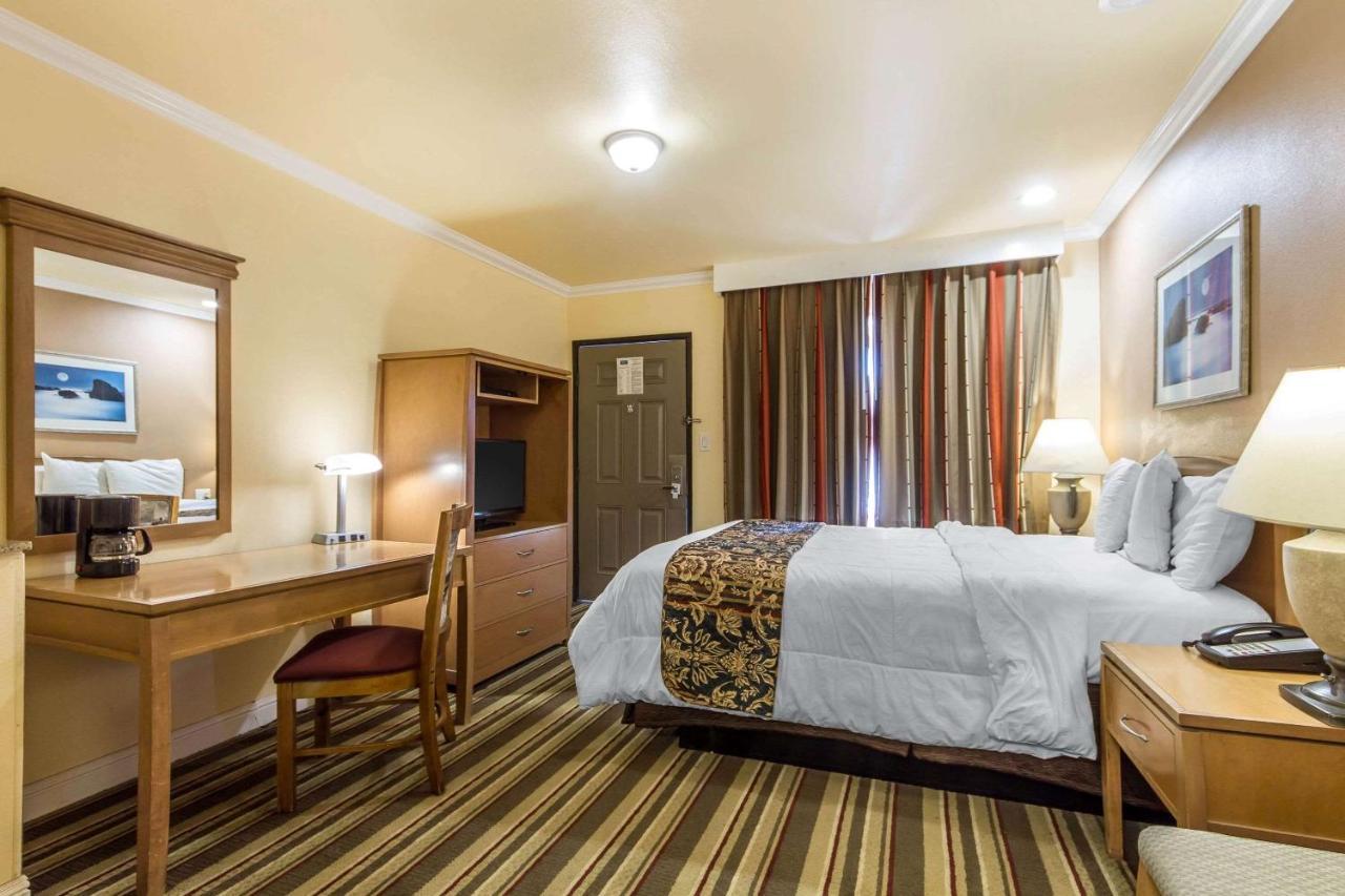 Rodeway Inn & Suites Near The Coliseum & Arena Ώκλαντ Εξωτερικό φωτογραφία
